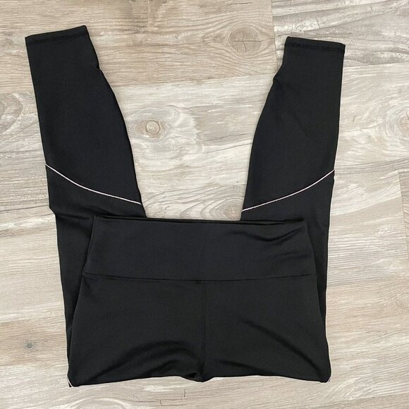 Women’s Fabletics Black with Pink‎ Accent Compression Leggings See Measurements - Picture 3 of 9